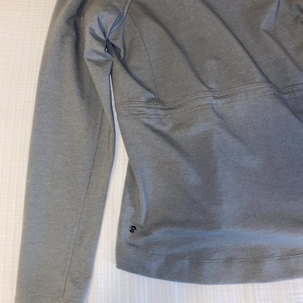 Lululemon Jacket - Picture 4 of 5